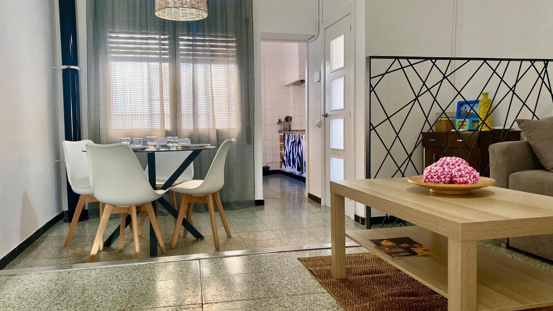شقة Acogedor Apartamento سان فيليو ذي غيشولس إسبانيا